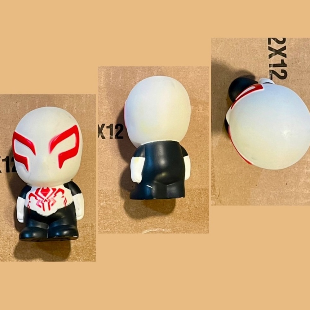 Marvel Spiderman Water Squirter Toys